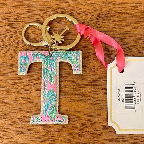 Lilly Pulitzer Keychain Suite Views Gold T Initial Ring Holder Bag Charm NWT New - Picture 1 of 2